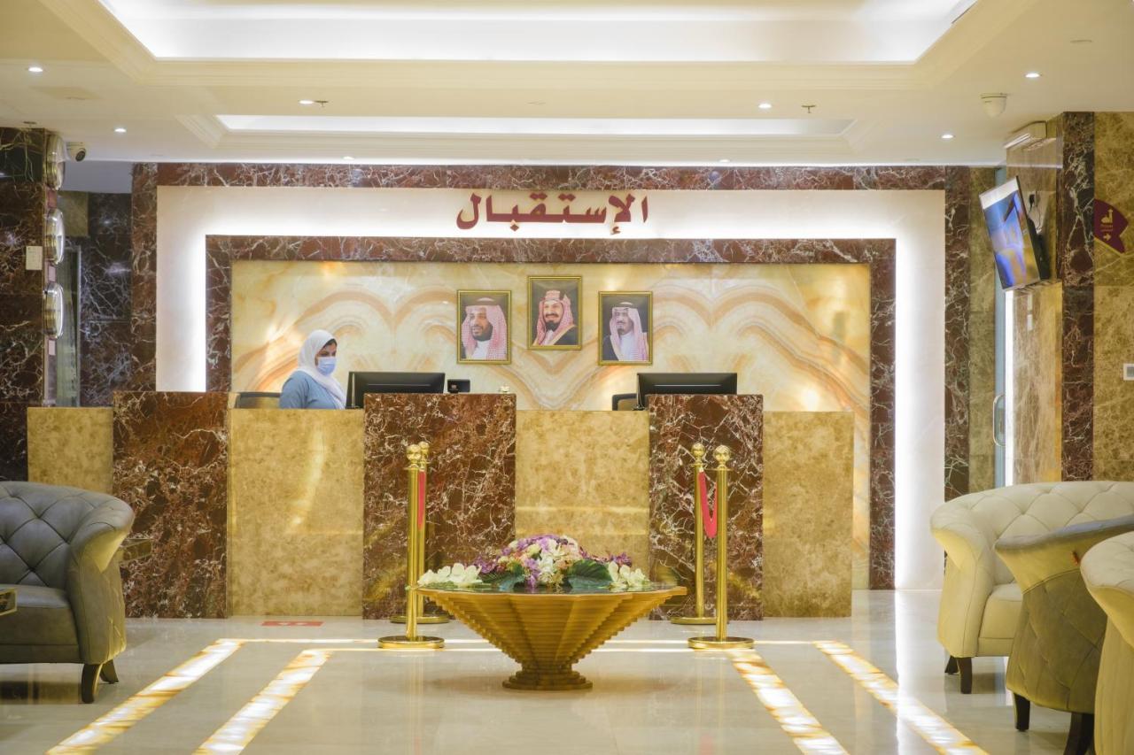 Taj Al Worood